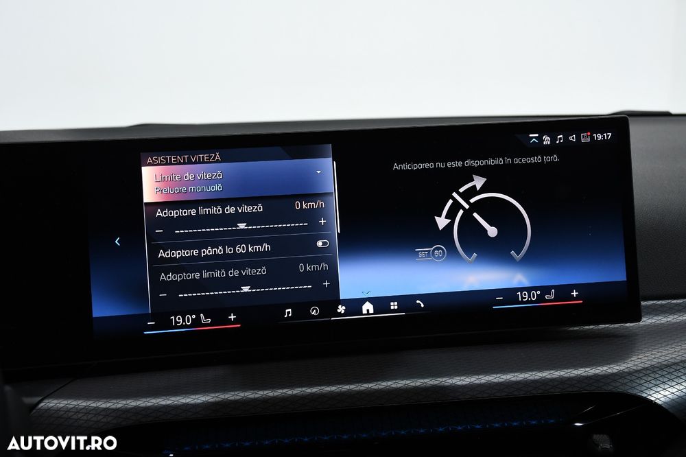 BMW Seria 3 320i xDrive AT - 11