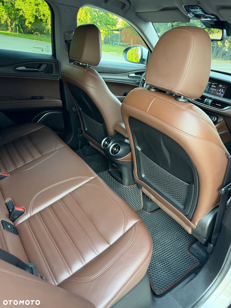 Alfa Romeo Stelvio 2.0 Turbo TI Q4 - 35