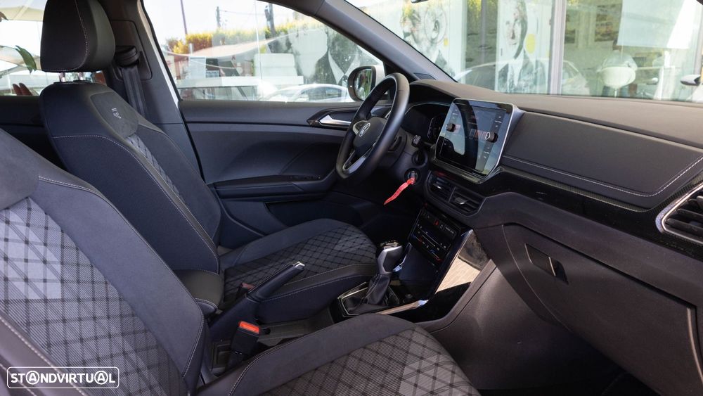 VW T-Cross 1.0 TSI R-Line DSG - 12