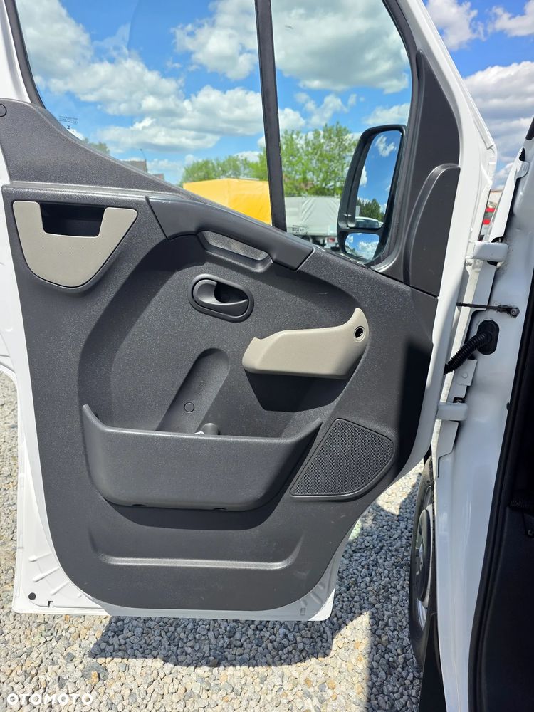 Renault MASTER 2,3 DCI 170 KONNY KONTENER 4,2M WINDA KLIMA KAMERA NAVIGACJA GWARANCJA - 16