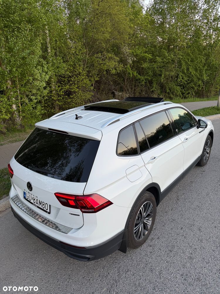 Volkswagen Tiguan Allspace 2.0 TSI 4Mot Life DSG - 4