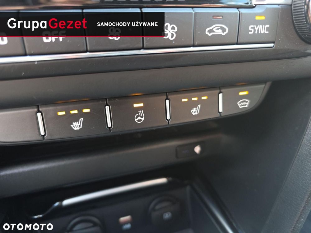 Kia ProCeed 1.6 T-GDI GT DCT - 27