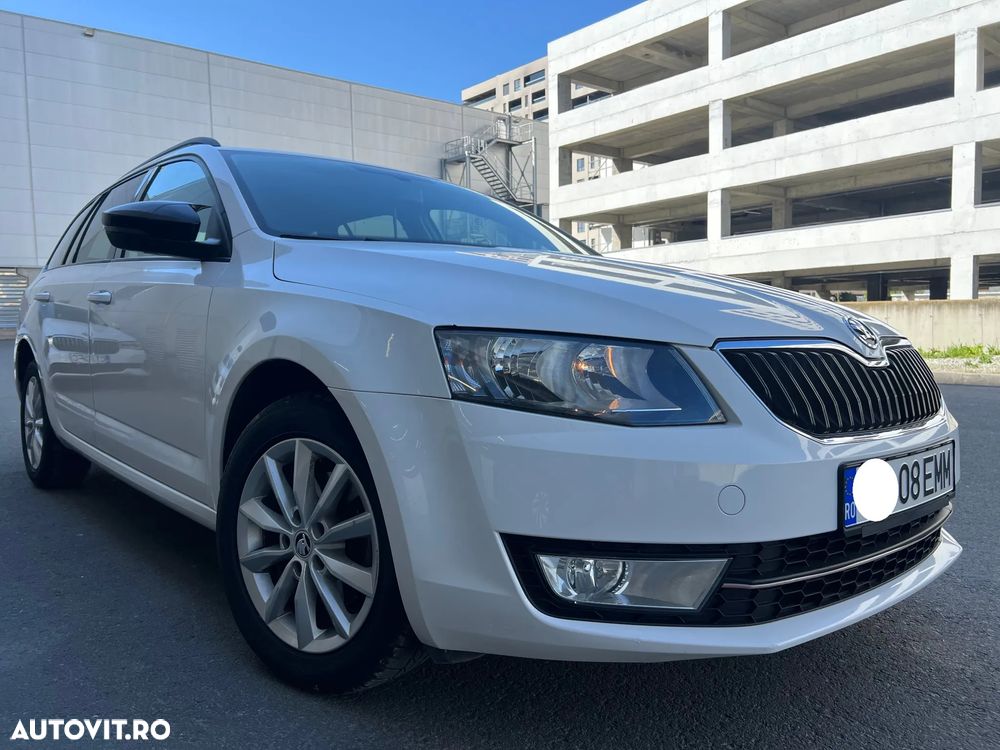 Skoda Octavia 2.0 TDI ELEGANCE DSG - 3