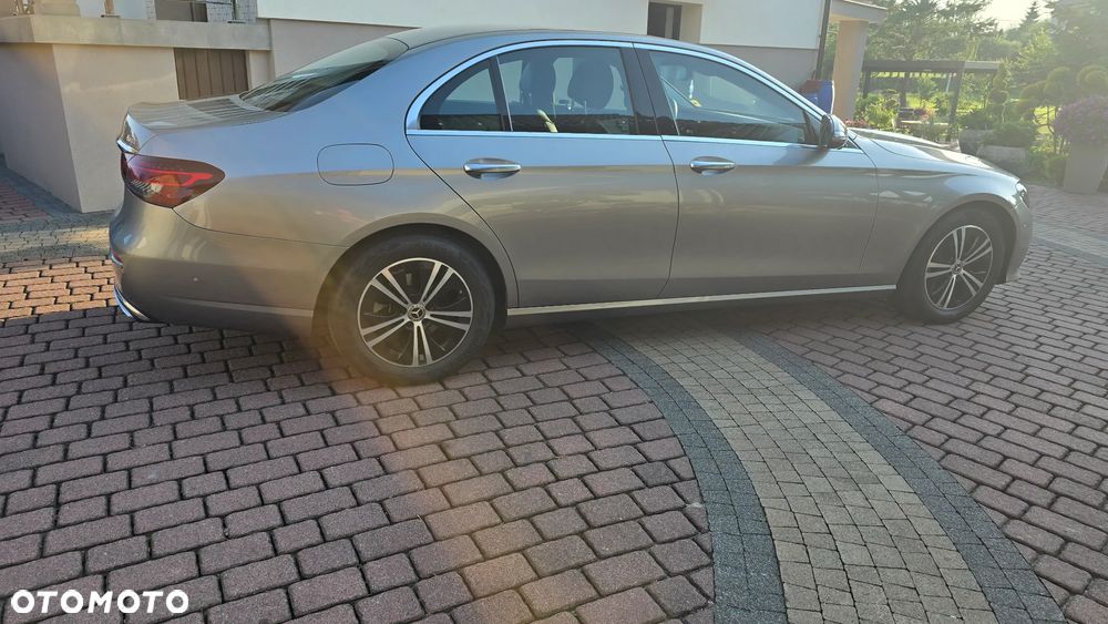 Mercedes-Benz Klasa E 220 d 4-Matic Avantgarde - 3
