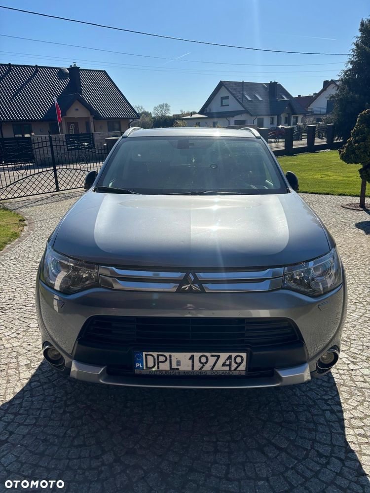 Mitsubishi Outlander 2.2 DID Instyle Navi - 9