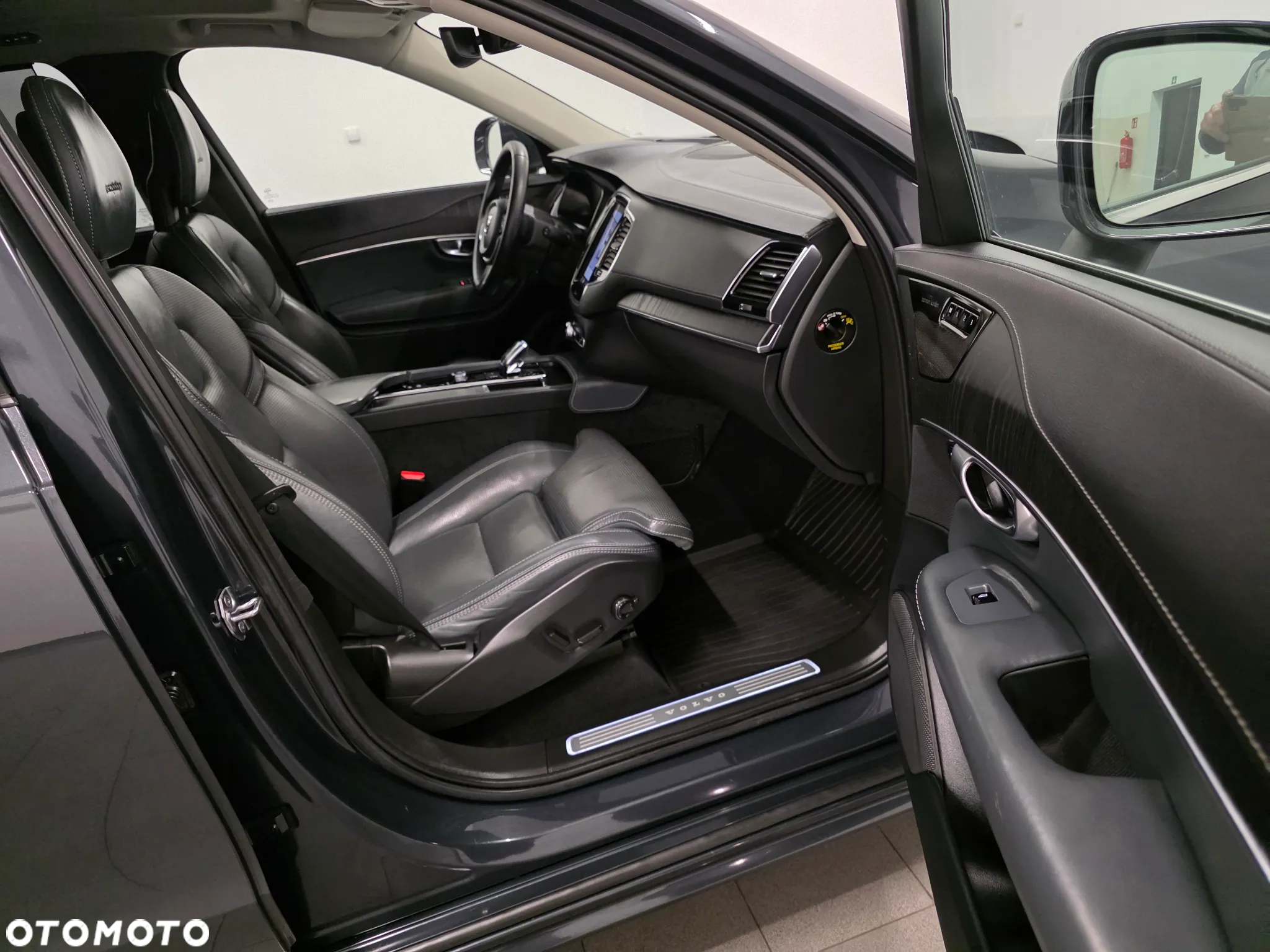 Volvo XC 90 B5 D AWD Geartronic Inscription - 30