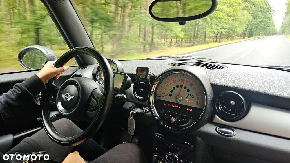 MINI Countryman One D - 7