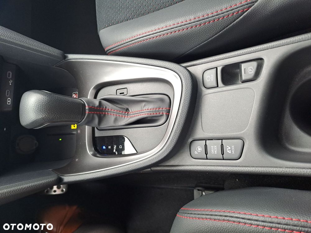 Toyota Yaris Cross Hybrid 1.5 GR Sport - 21