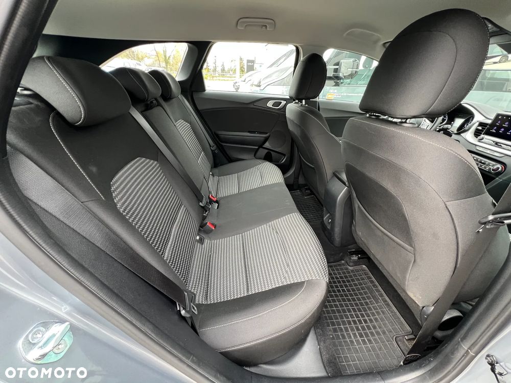 Kia Ceed 1.5 T-GDI M - 14