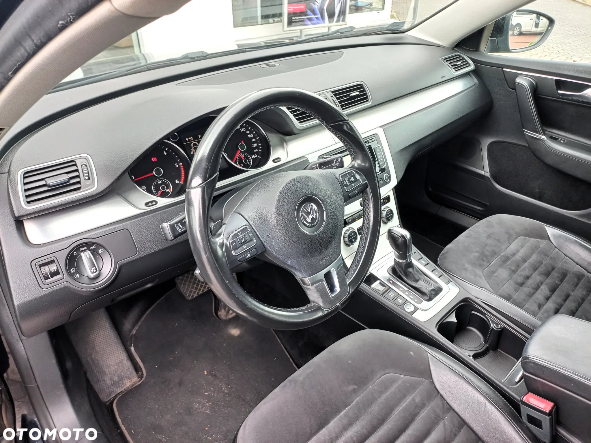 Volkswagen Passat 2.0 TDI Highline DSG - 9