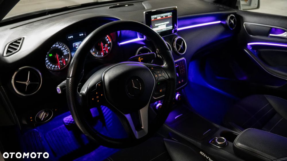 Mercedes-Benz Klasa A 180 7G-DCT Urban - 9