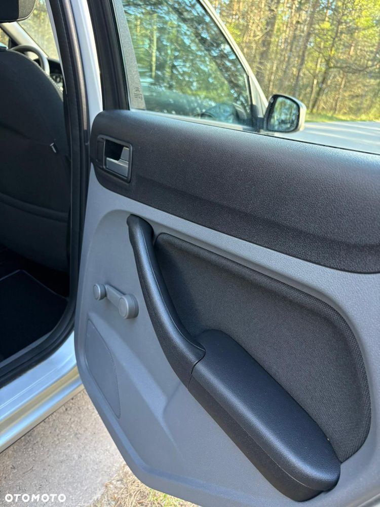 Ford Focus 1.6 TDCi DPF Style+ - 8