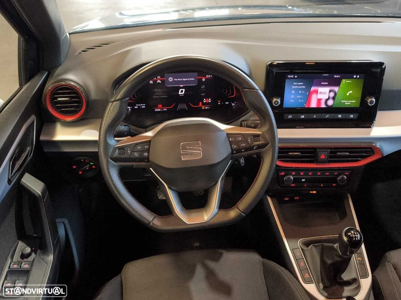 SEAT Arona - 12