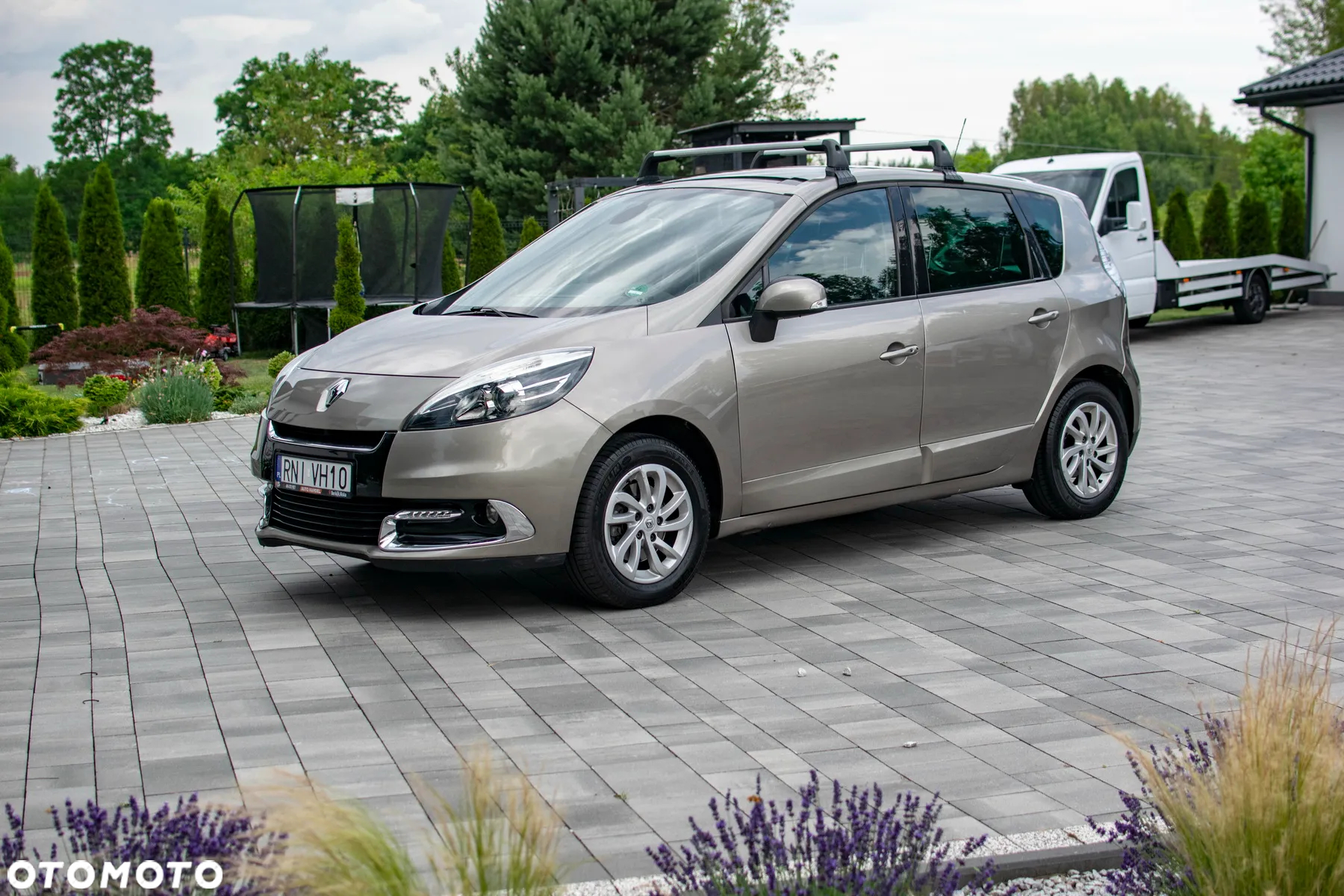 Renault Scenic - 25