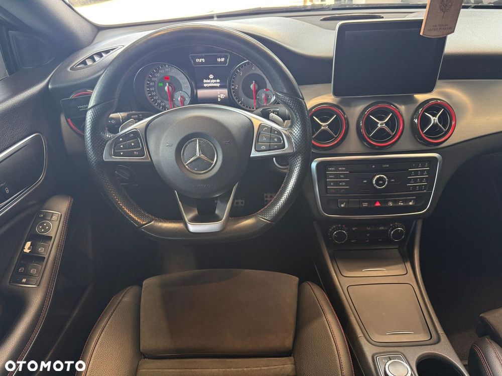 Mercedes-Benz CLA - 18