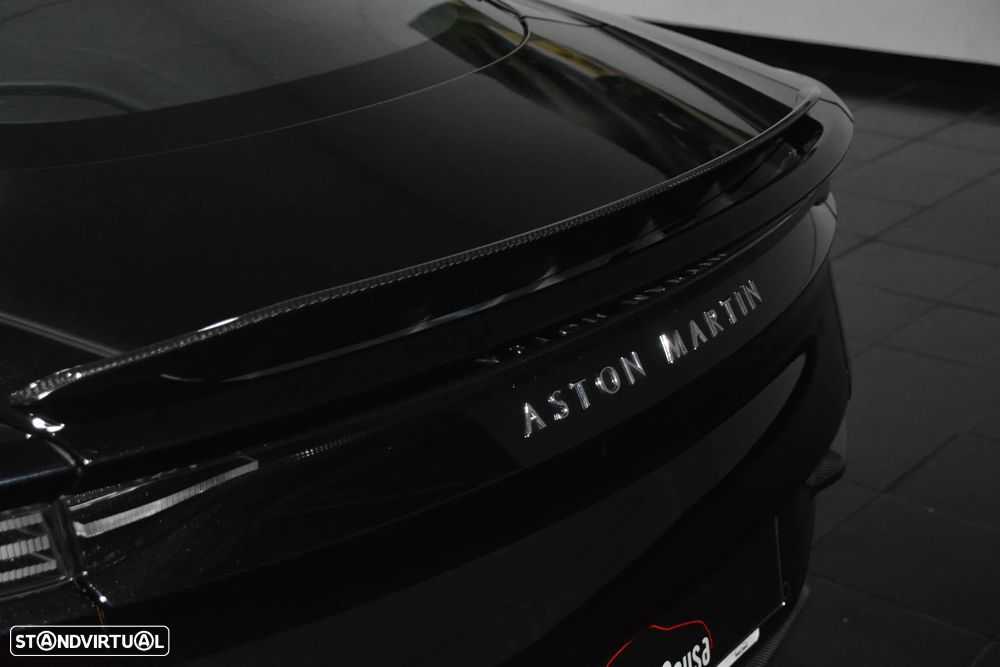 Aston Martin DBS Coupe Superleggera - 16