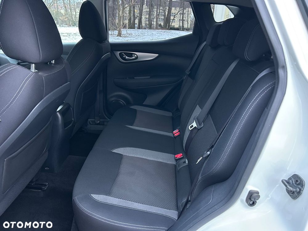 Nissan Qashqai 1.3 DIG-T SHIRO - 16