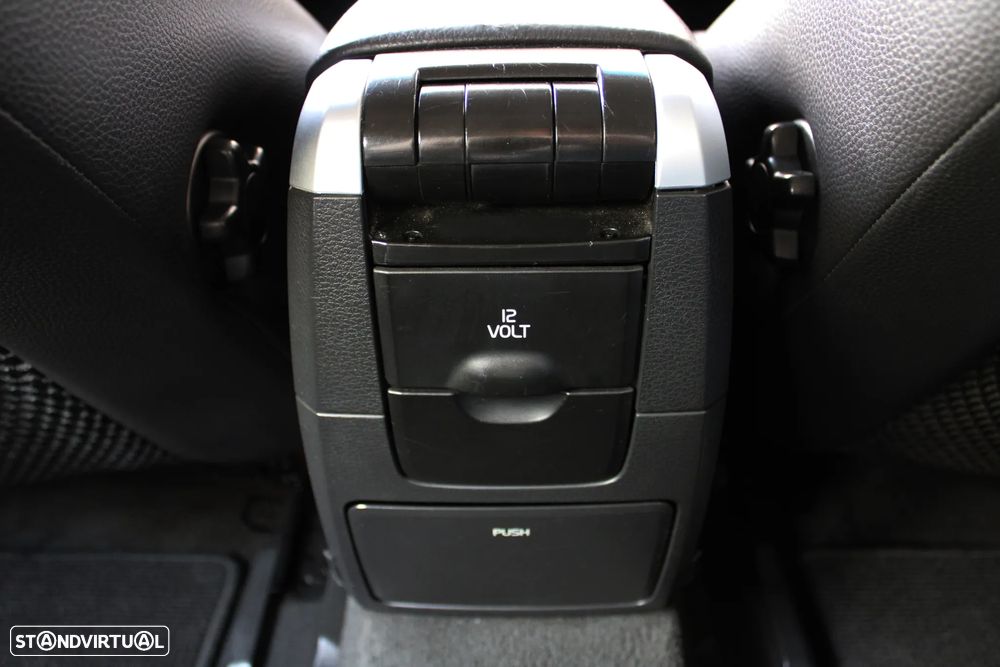 Volvo XC 70 2.4 D5 Nivel 2 - 44