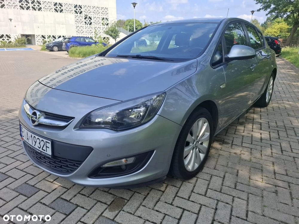 Opel Astra 1.6 Enjoy - 2