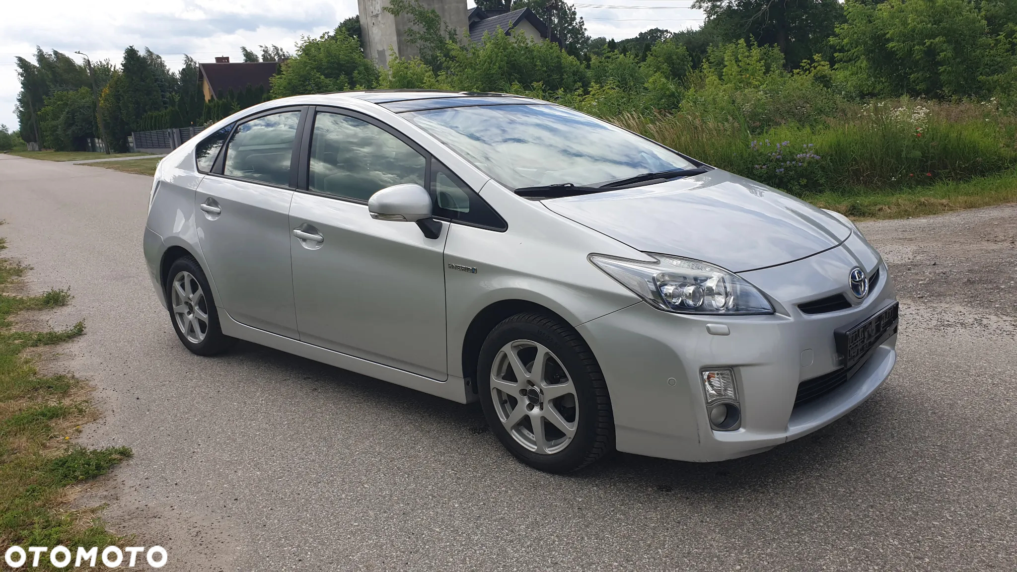 Toyota Prius (Hybrid) Executive - 8