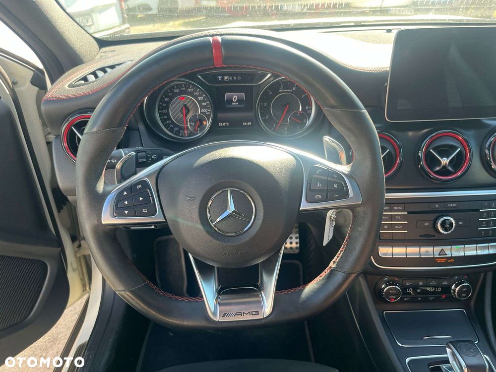 Mercedes-Benz GLA AMG 45 4Matic AMG Speedshift 7G-DCT AMG Night Edition - 15