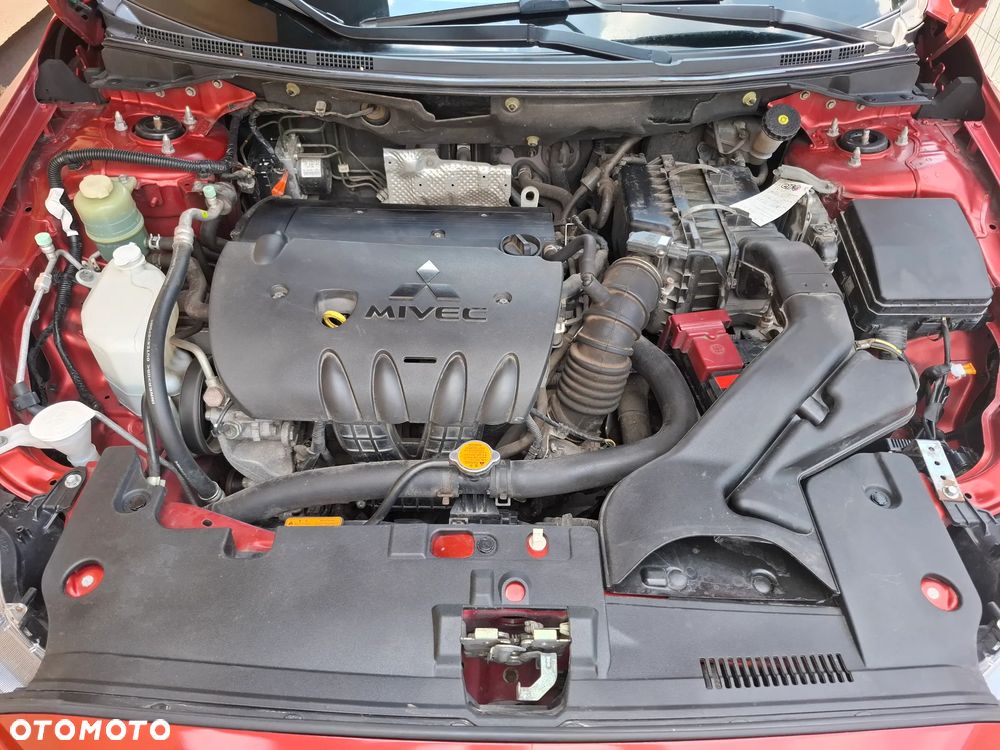 Mitsubishi Lancer 1.8 Intense - 22