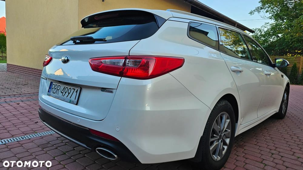Kia Optima 1.7 CRDI L DCT - 23