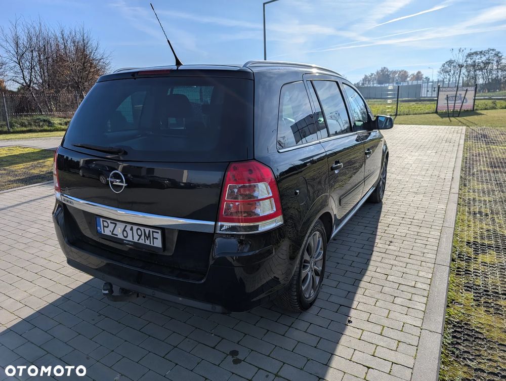 Opel Zafira 1.8 Cosmo - 7