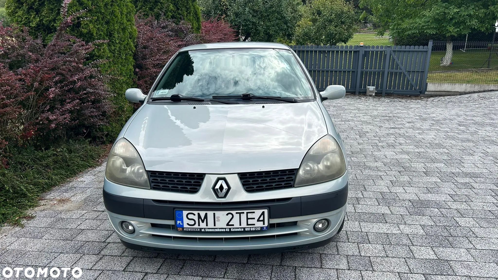 Renault Clio 1.2 16V 75 Collection - 1