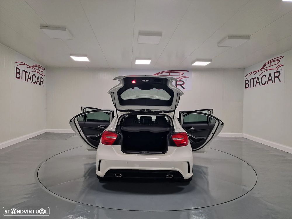 Mercedes-Benz A 180 d AMG Line - 31