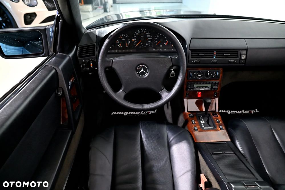 Mercedes-Benz SL - 28