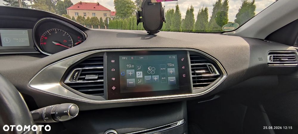 Peugeot 308 BlueHDi FAP 120 EAT6 Stop & Start Allure - 13