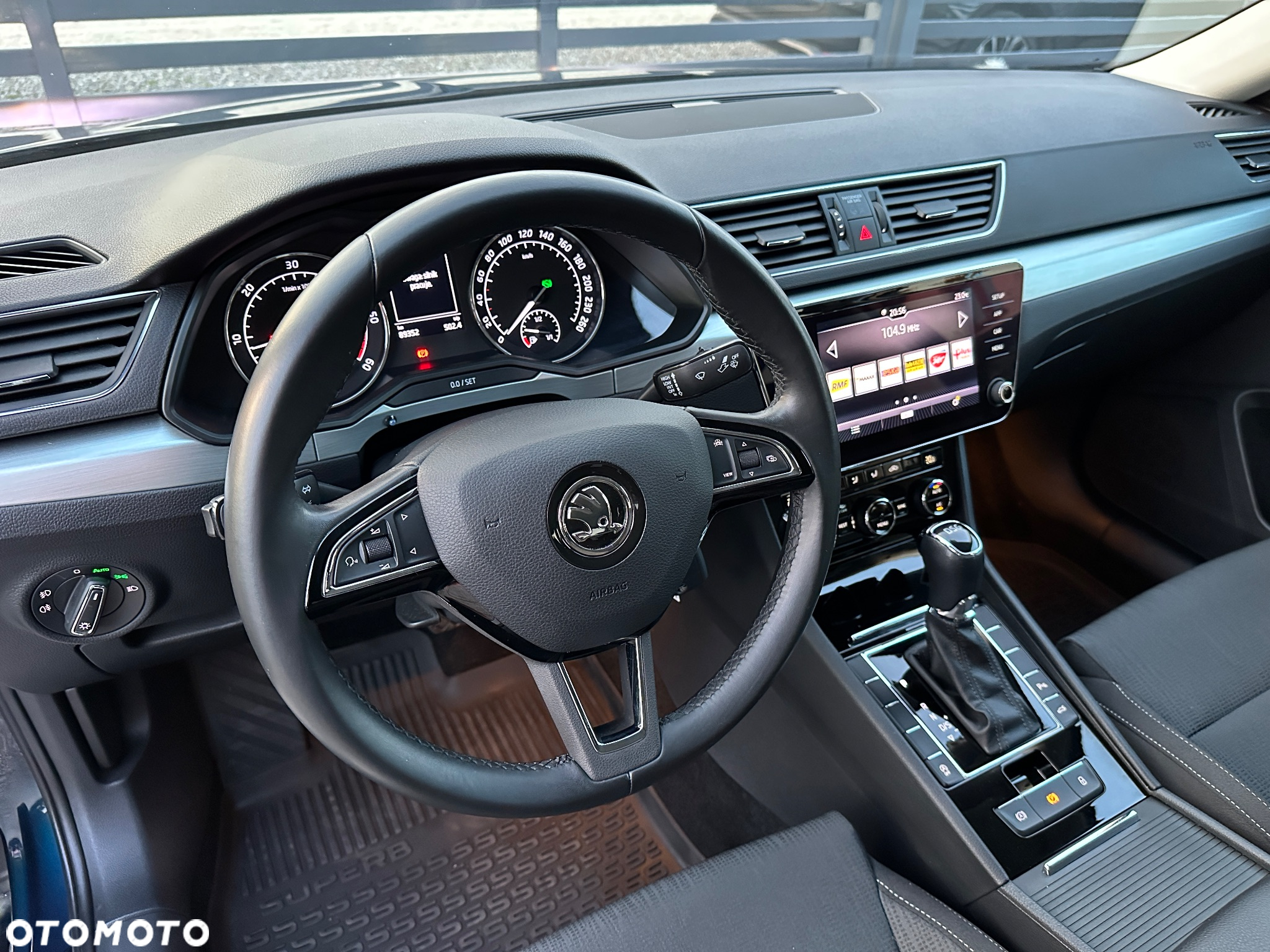 Skoda Superb 2.0 TDI Ambition DSG7 - 6