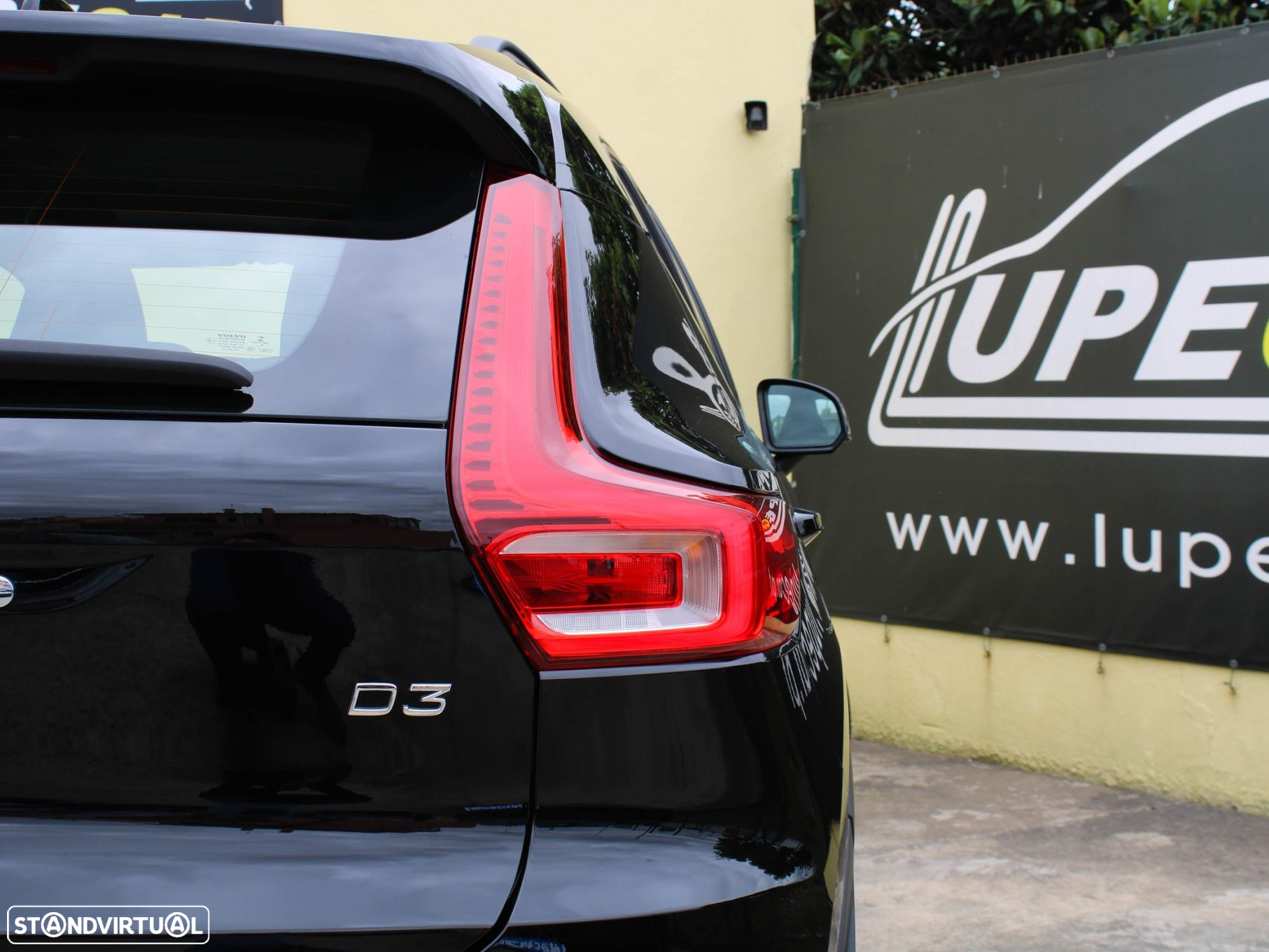 Volvo XC 40 2.0 D3 Momentum Core - 19