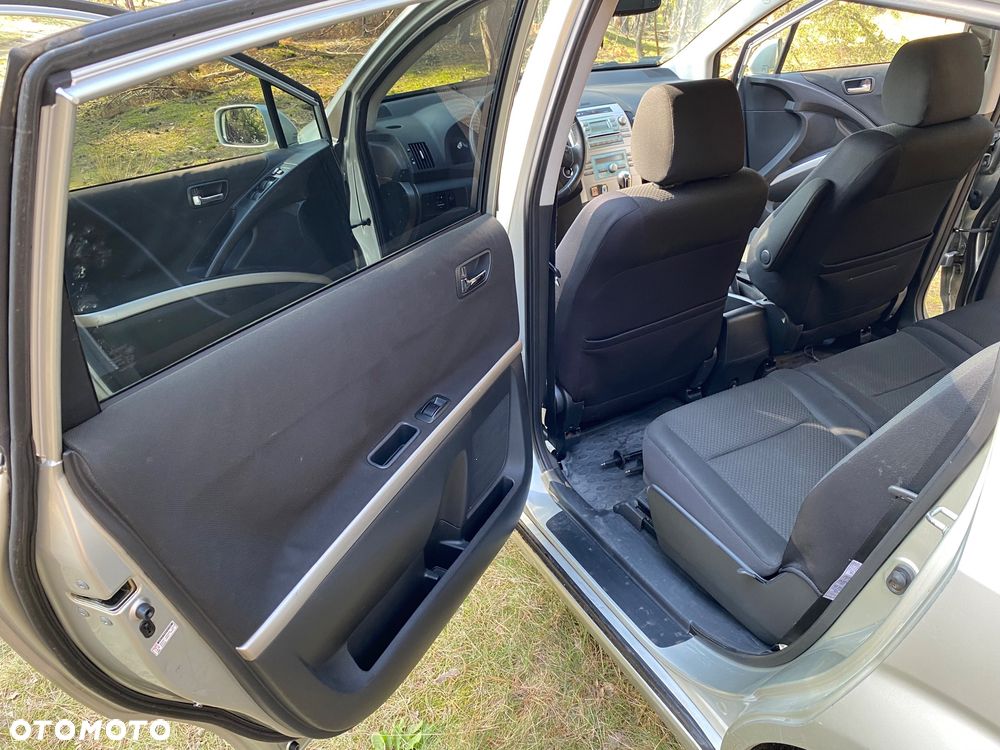 Toyota Corolla Verso - 29