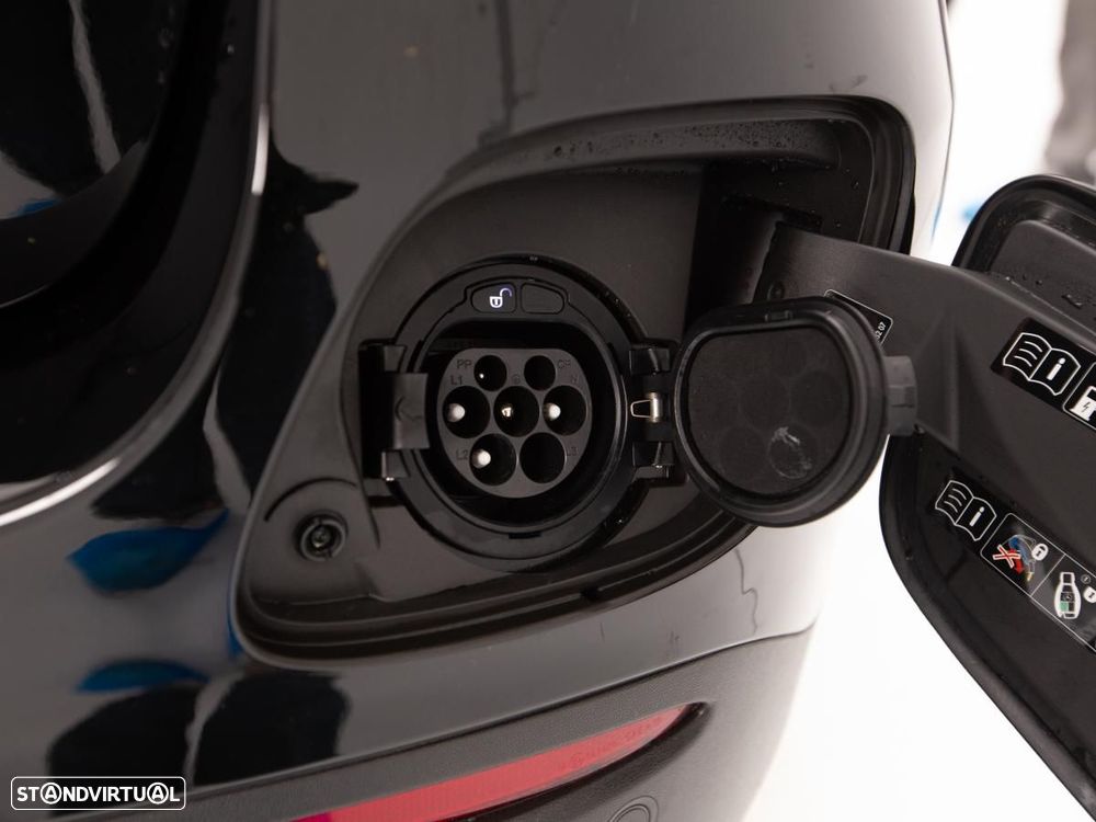 Mercedes-Benz GLC 300 de 4Matic - 15