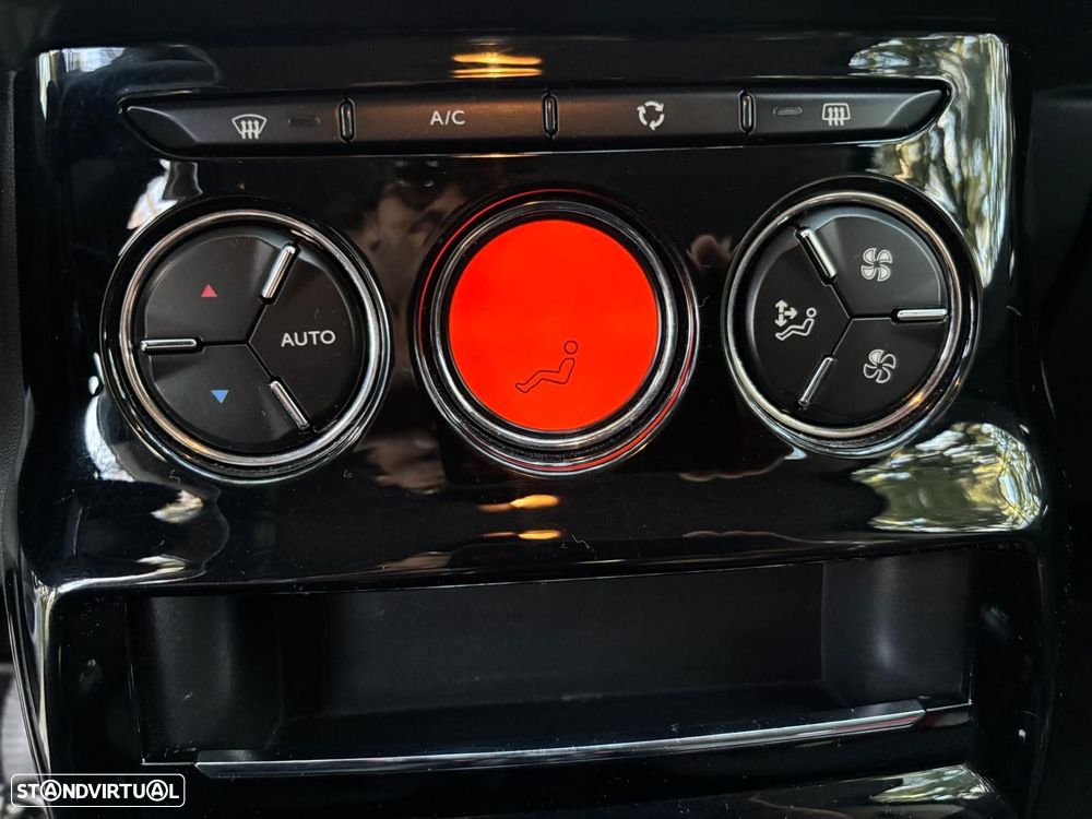 Citroën C3 1.2 PureTech Attraction - 20