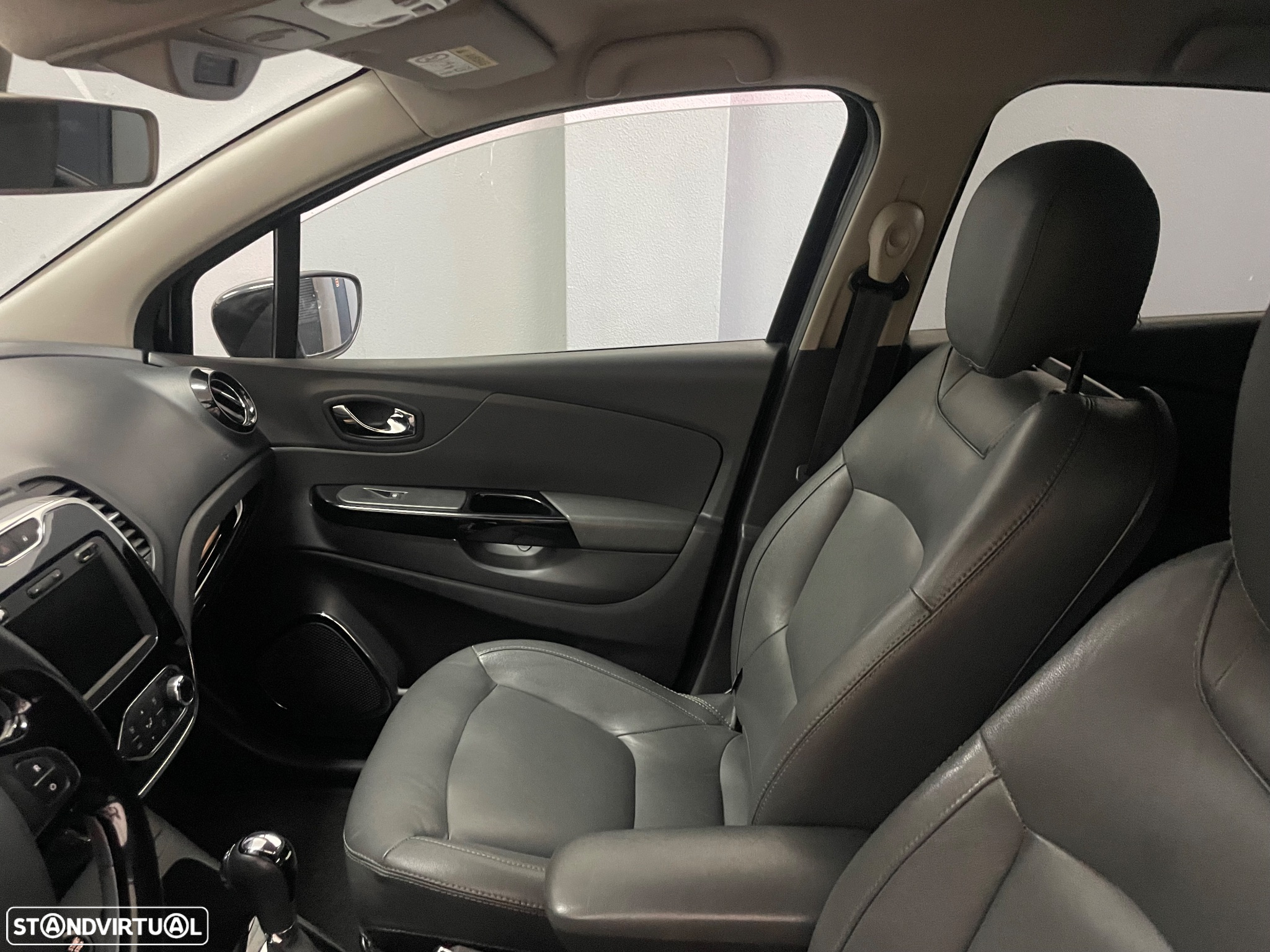 Renault Captur 1.2 TCe Exclusive EDC - 15
