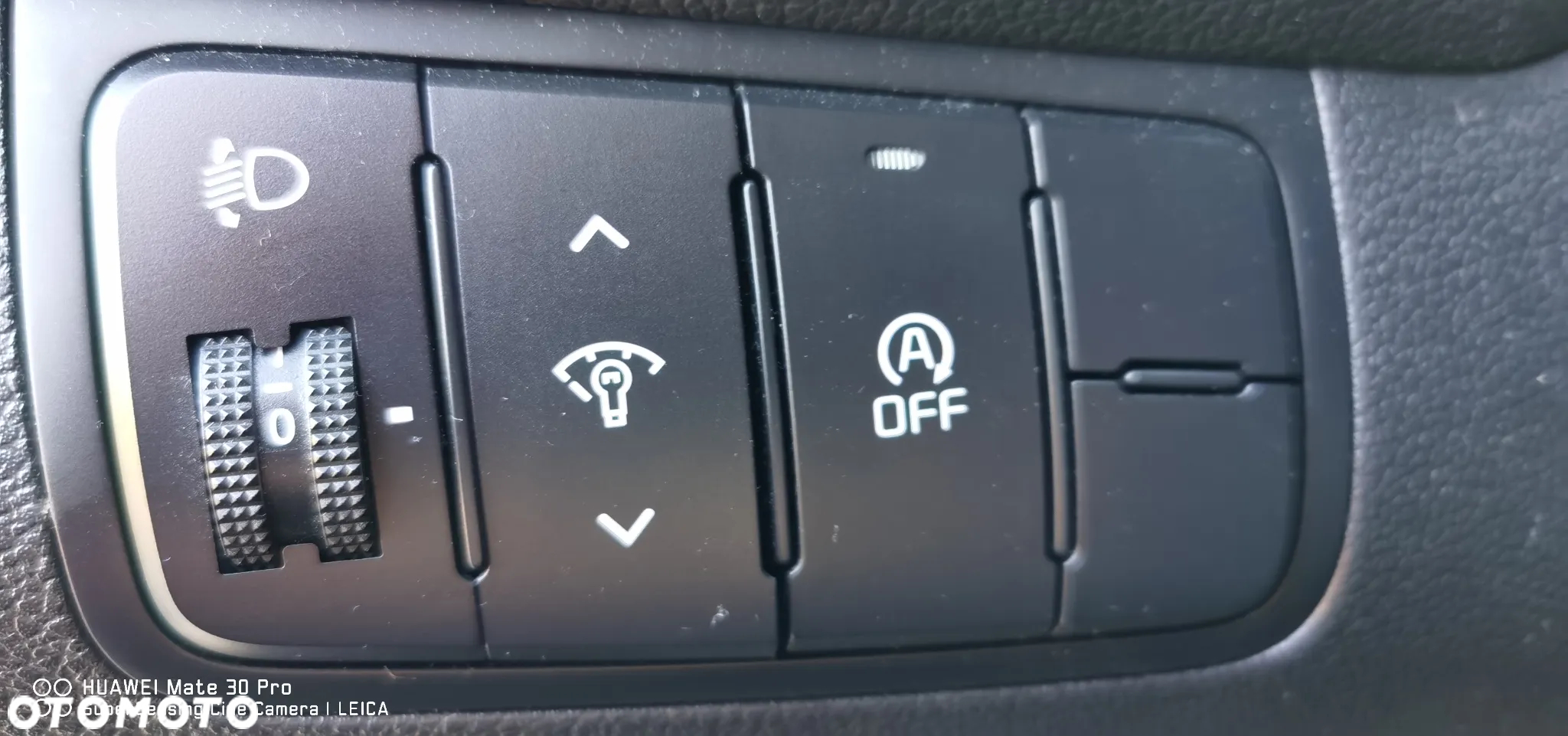 Kia Ceed 1.6 CRDi 128 ISG SW Platinum Edition - 30