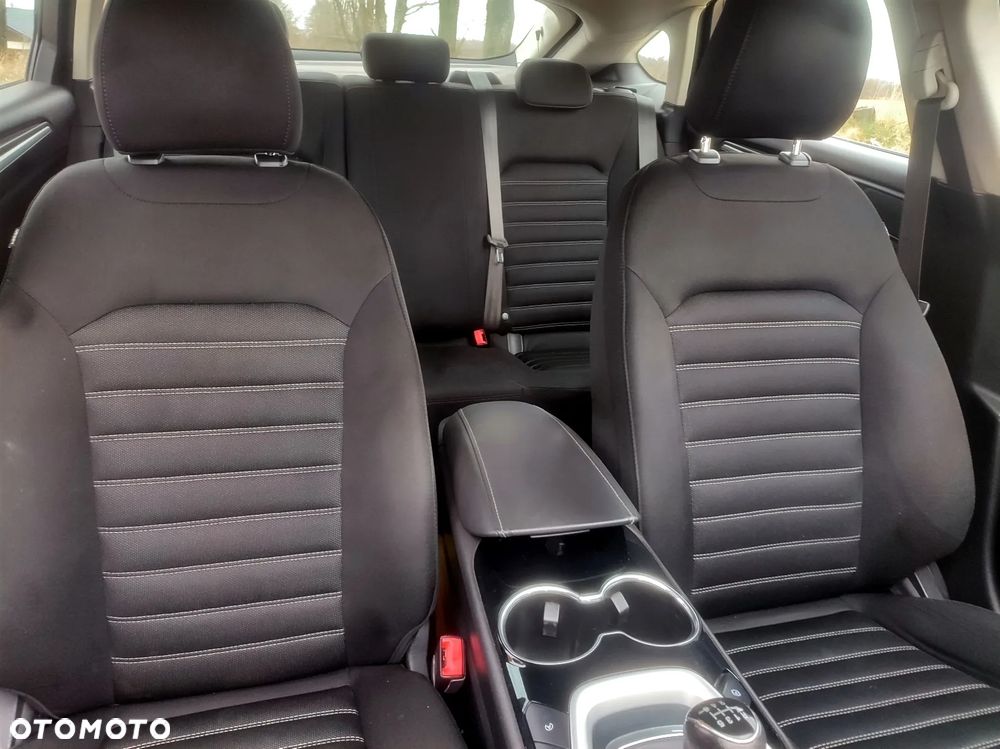 Ford Mondeo 2.0 TDCi Ambiente - 11