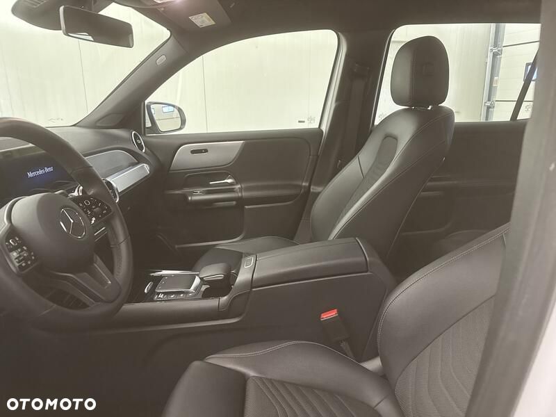 Mercedes-Benz GLB 200 7G-DCT - 11