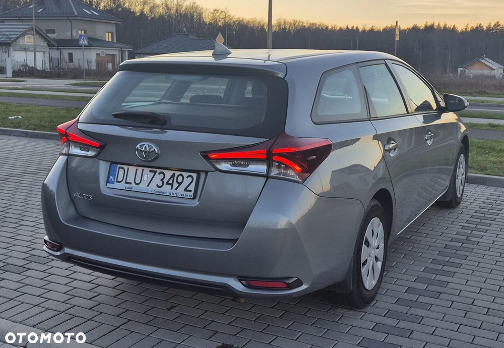 Toyota Auris 1.6 Active - 6