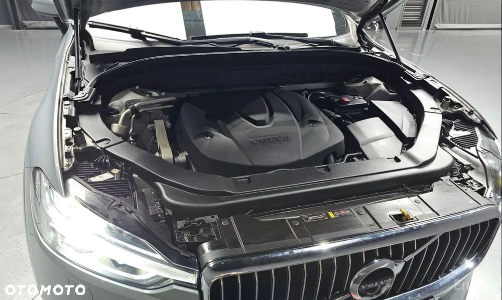 Volvo XC 60 D5 SCR AWD Inscription - 6