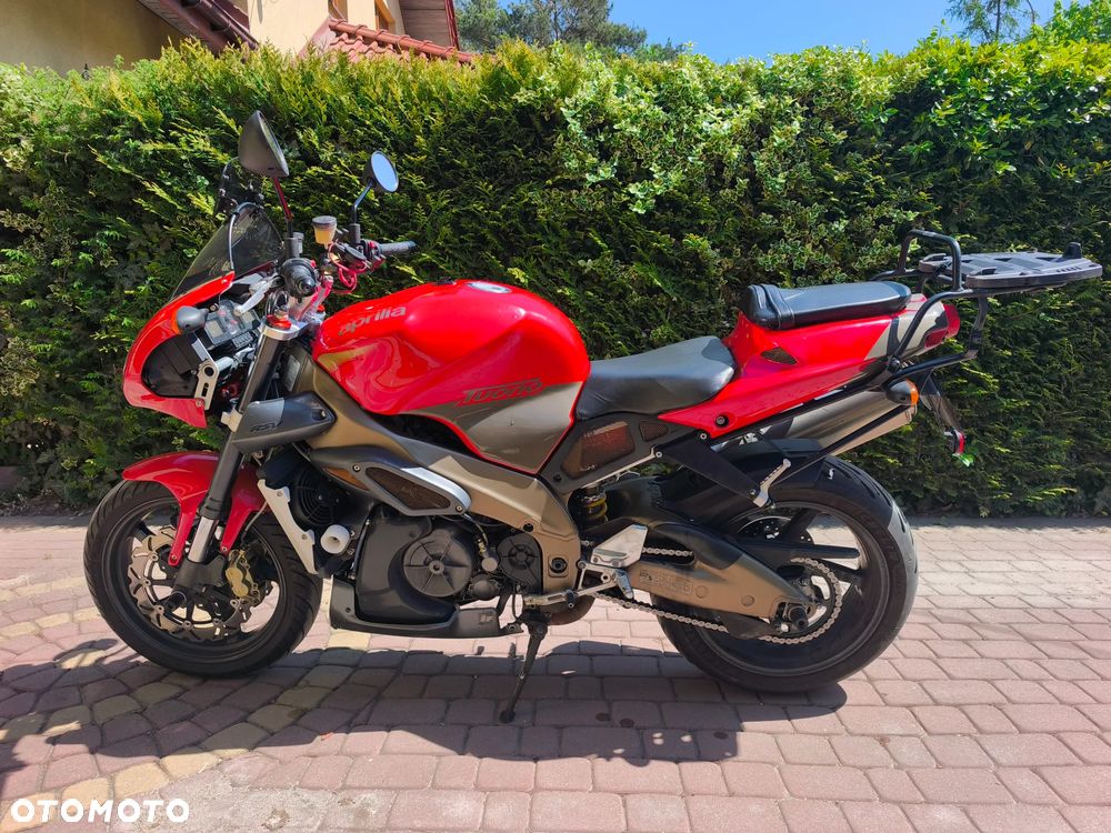 Aprilia Tuono - 1