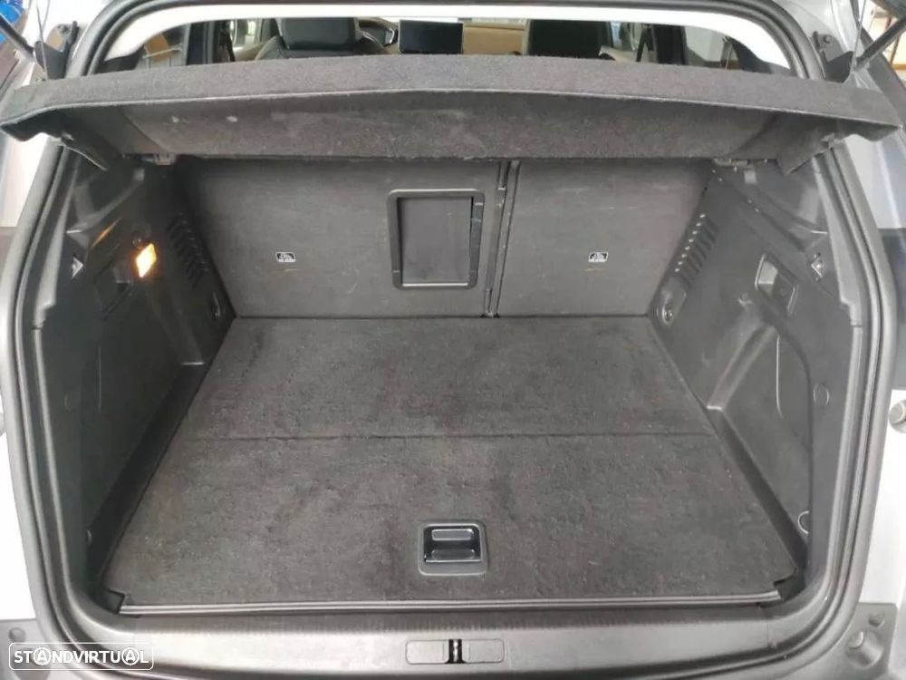 Peugeot 3008 1.6 Hybrid Allure e-EAT8 - 16