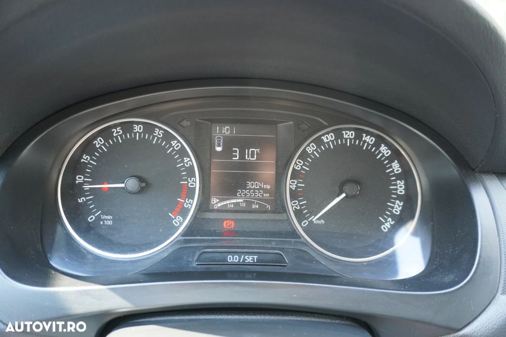 Skoda RAPID 1.4 TDI Active - 12