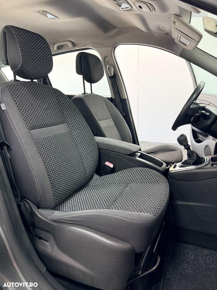 Renault Scenic 1.6 16V 110 Expression - 9