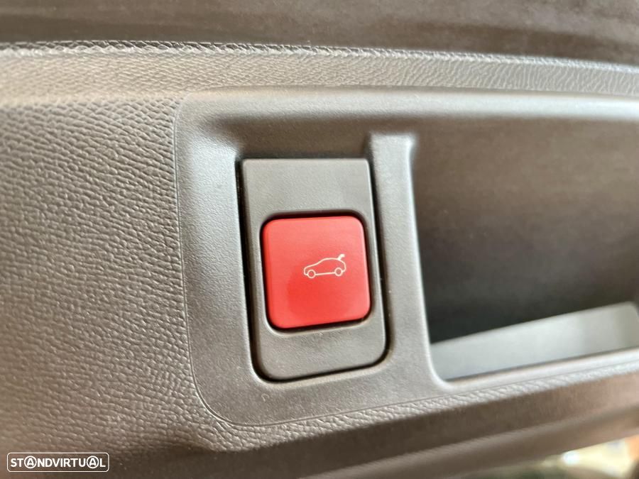 Opel Astra Sports Tourer 1.2 T GS Line - 32