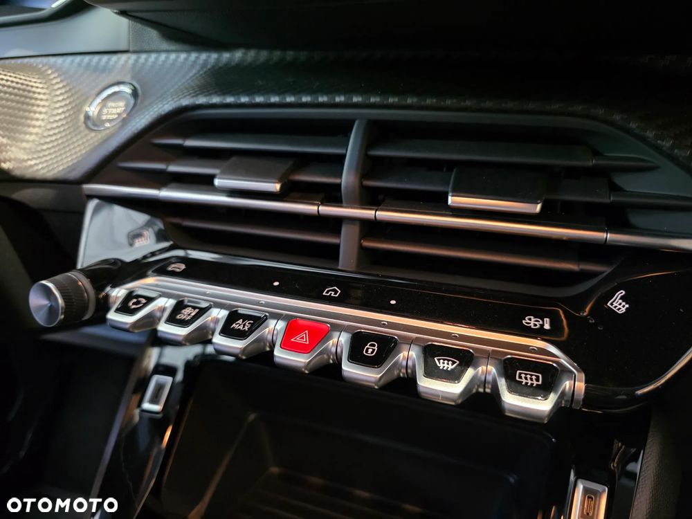 Peugeot 208 1.2 mHEV Allure e-DCS6 - 19