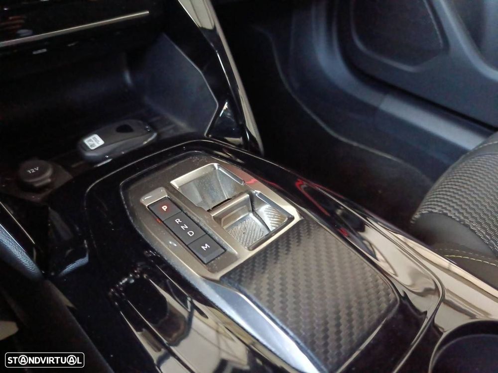Peugeot 2008 1.2 PureTech GT EAT8 - 20
